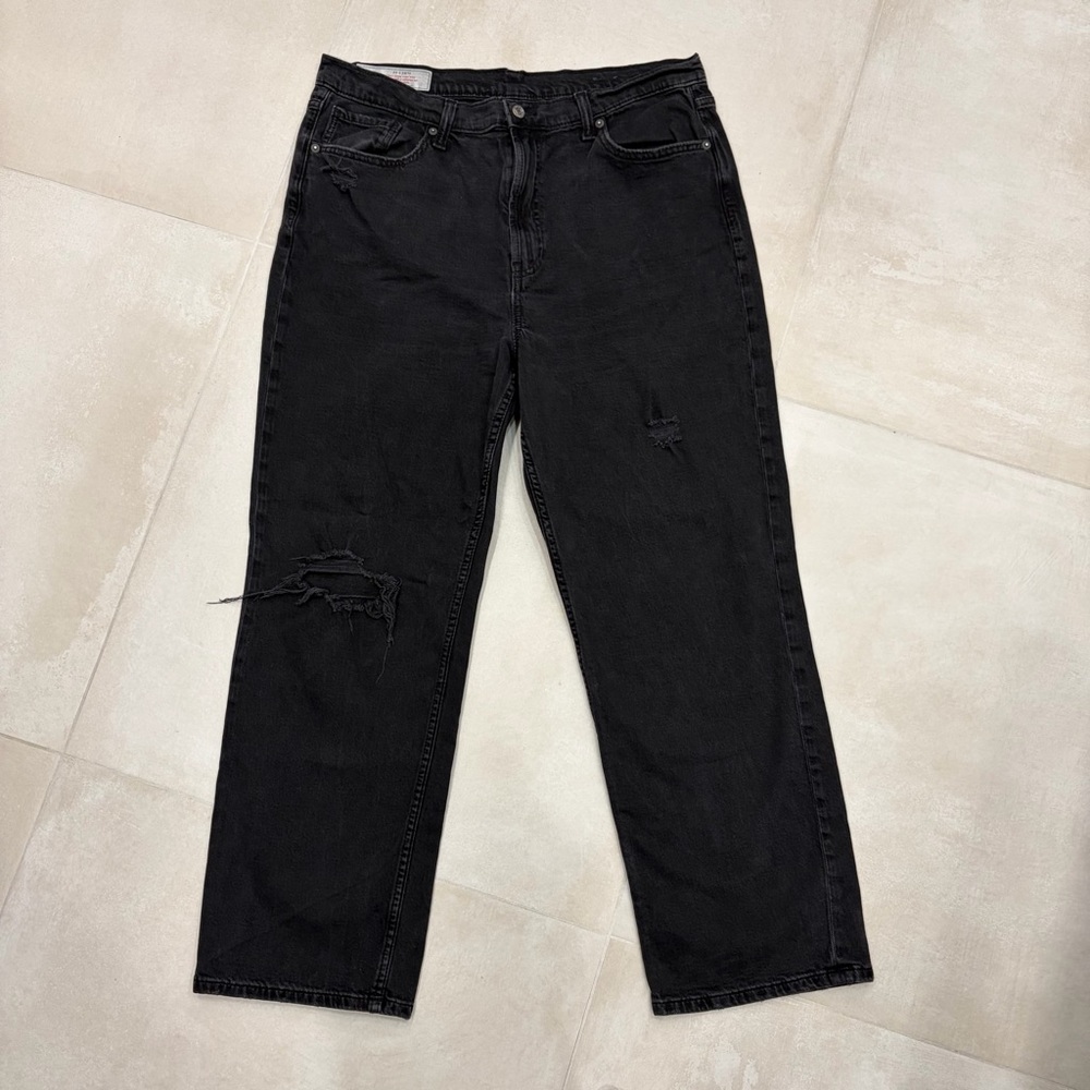 BLACK DISTRESSED BLACK JEANS GAP
